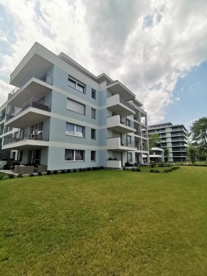 Vizpart Honved Apartman Balatonlelle Exterior photo